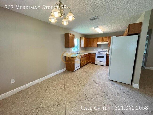 Photo - 707 Merrimac St SE