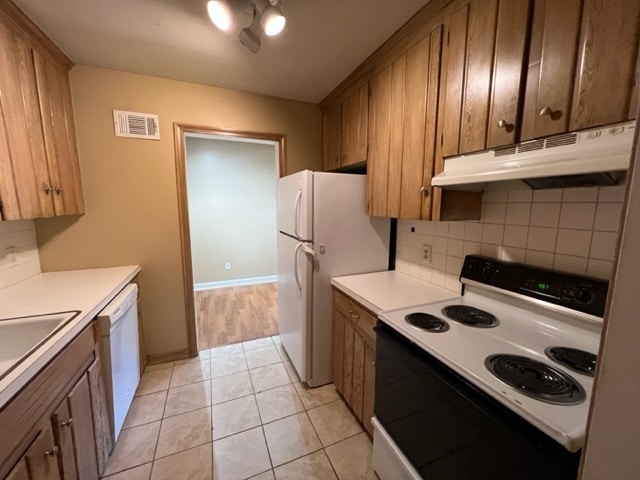 Photo - 2041 S Hawthorne Rd Unit 2041-B