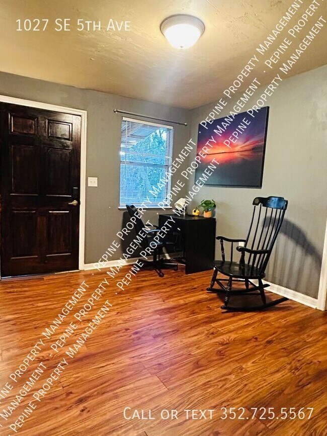 Photo - 1027 SE 5th Ave