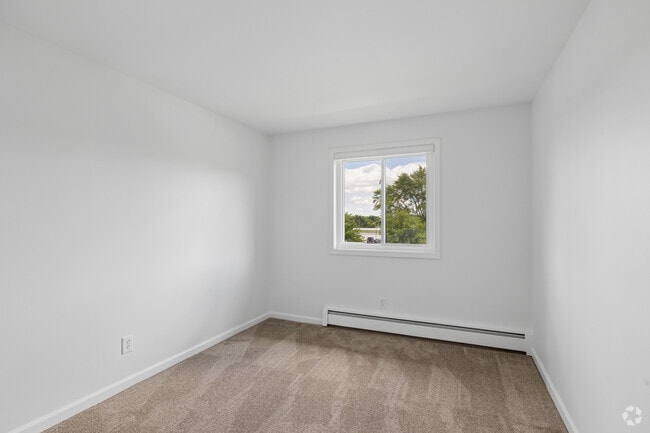 2BR, 1.5BA - 915SF - Second Bedroom