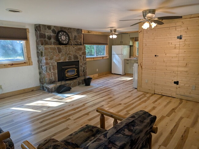 Photo - 1150 Dover Dr
