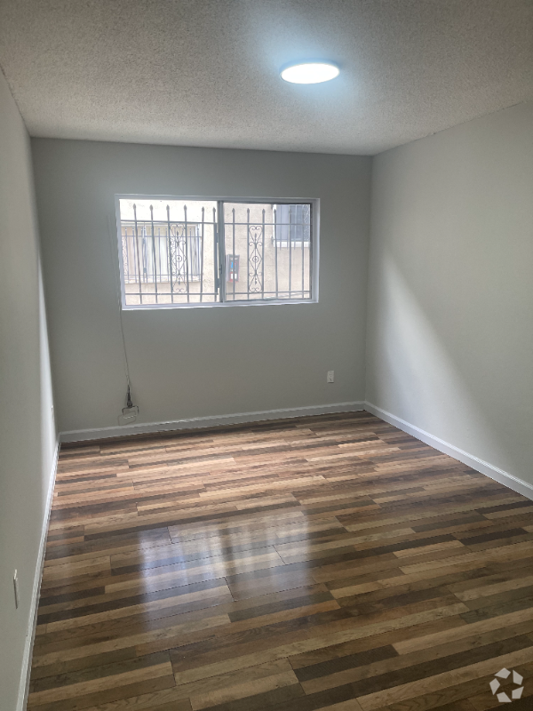 Building Photo - 732 W Imperial Hwy Unit 8 Rental