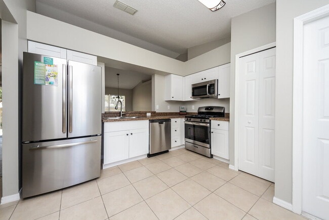 Photo - 11530 Foxglove Dr