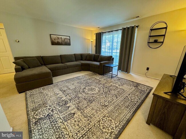 Photo - 206 Boothby Ct