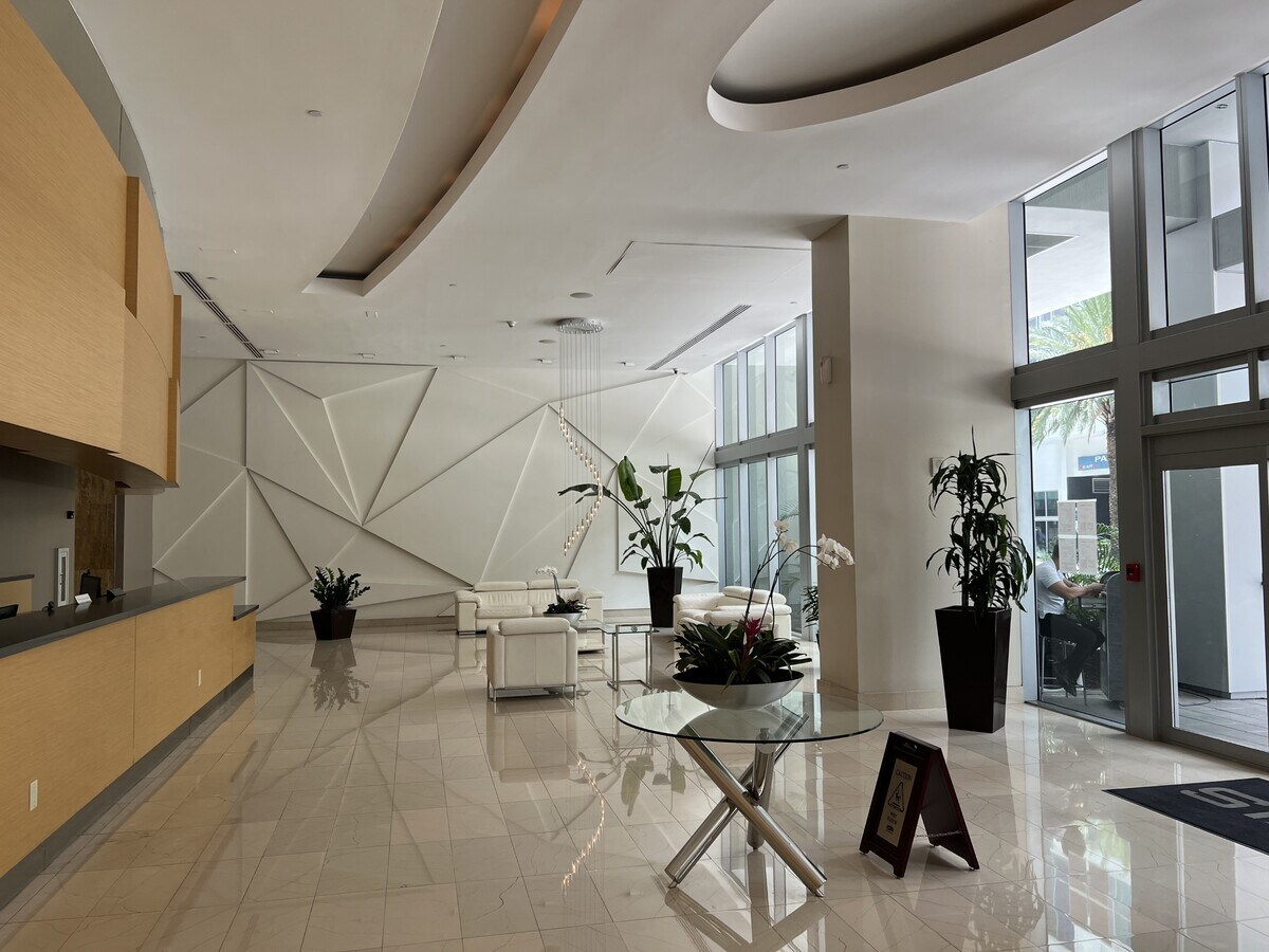 Photo - 79 SW 12th St