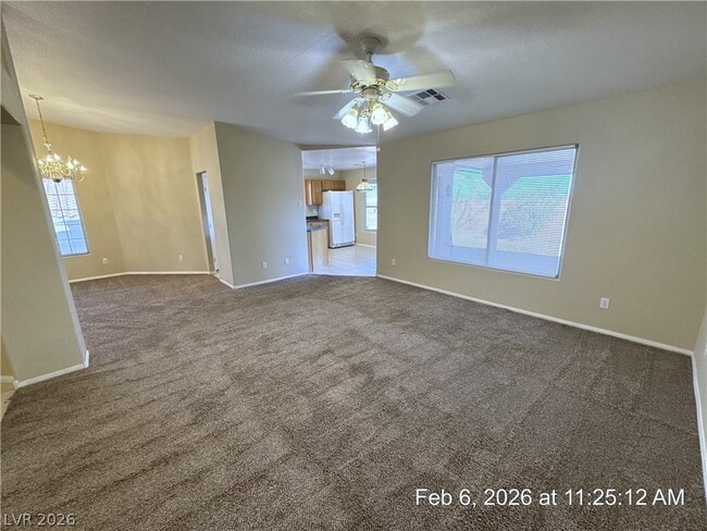 Photo - 144 Lemongold St