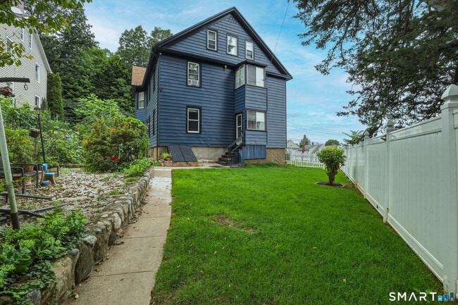Photo - 44-46-46 Perry Hill Rd