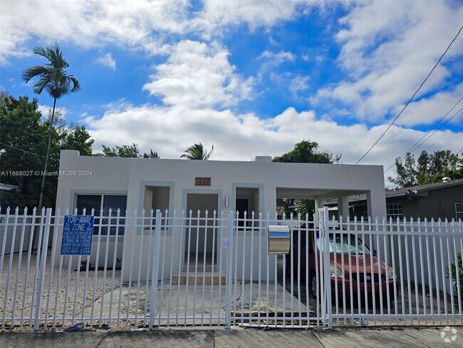 Building Photo - 1488 NW 33rd St Unit REAR Rental