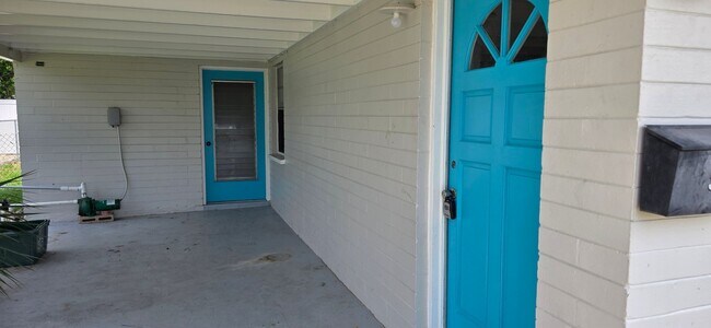 58 Tropical Dr