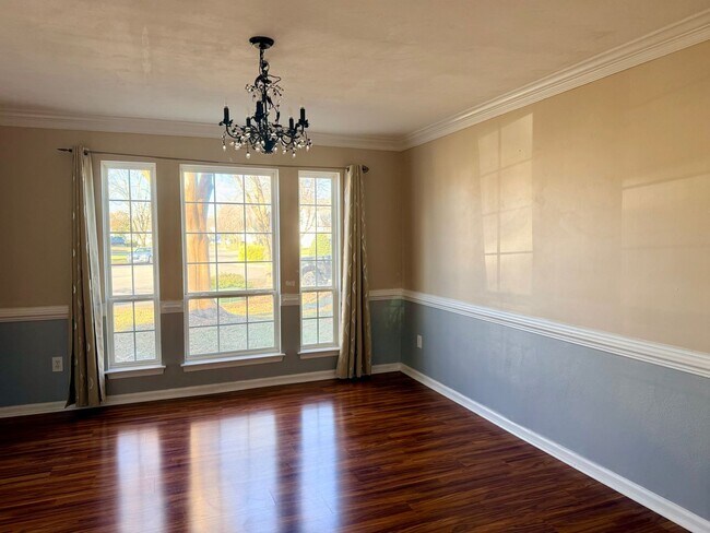 Photo - 5 bed 3 bath Single Family Home in VB