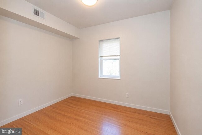 Photo - 1526 Mt Vernon St