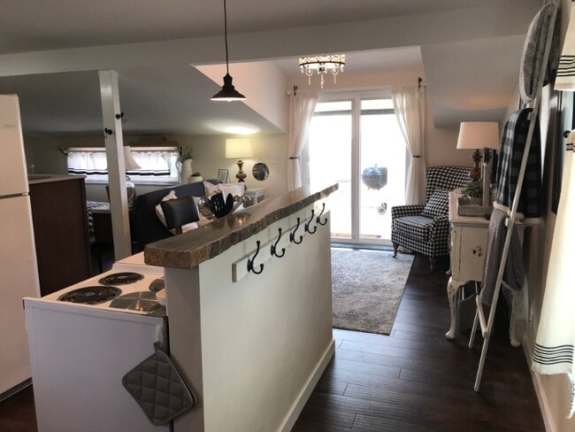 Photo - 10703 16th St E