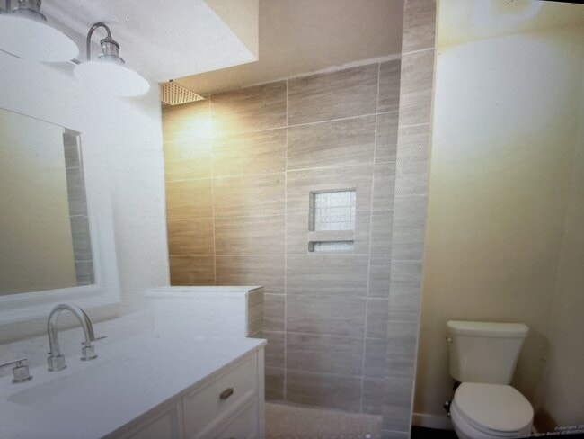 Photo - 226 Venice St