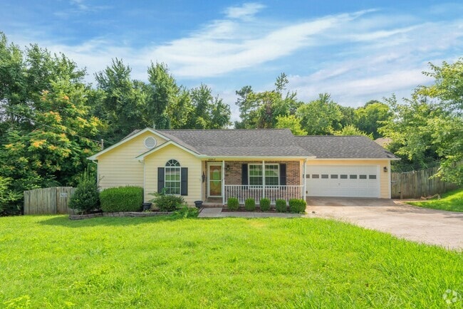 Building Photo - 5957 Warrenpark Ln Rental