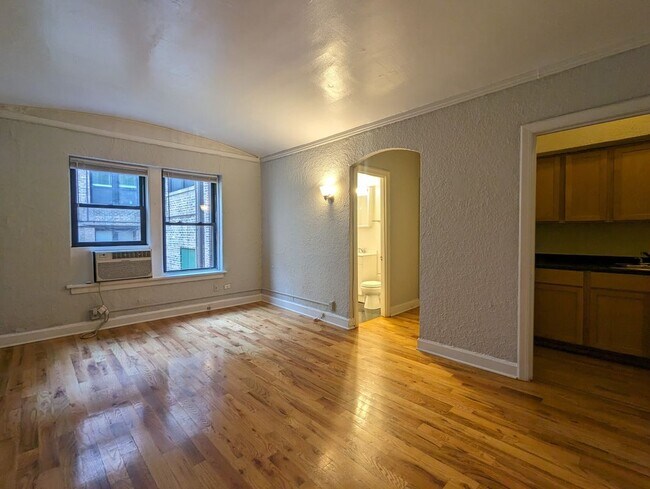 Photo - 536 W Arlington Pl Unit 118