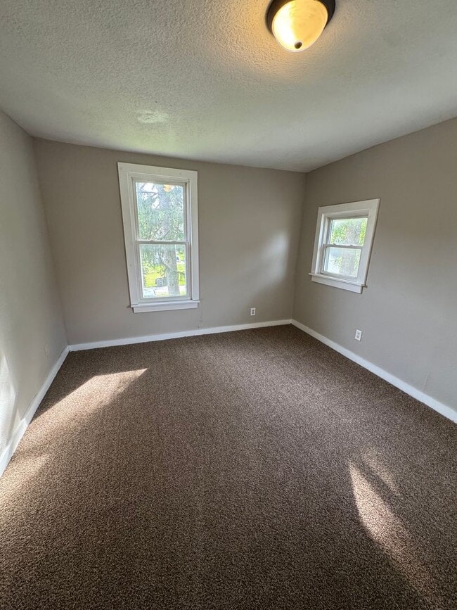 Photo - 1420 St Joseph Blvd