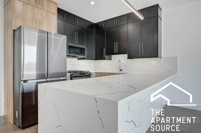 Photo - 3008 W Belmont Ave Unit 3