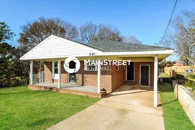 4 Bedroom Pet-Friendly Home in Birmingham, AL with Main Street Renewal
