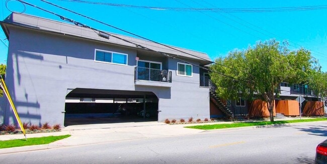 Photo - 9301 Lucerne Ave