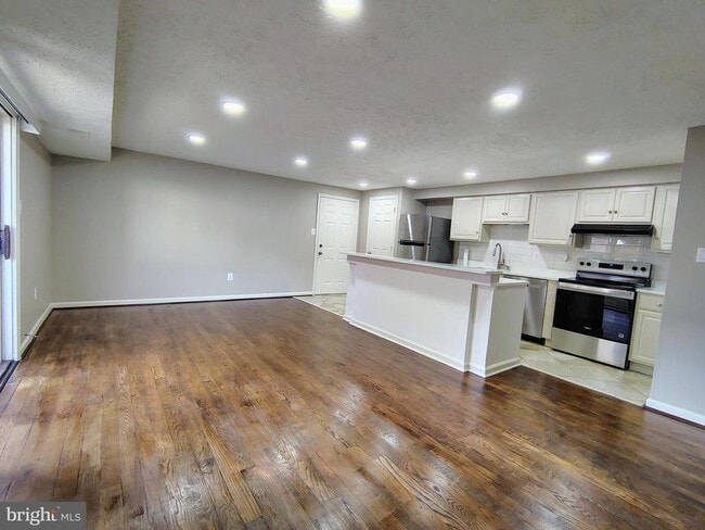 Photo - 12407 Hickory Tree Way Unidad 524