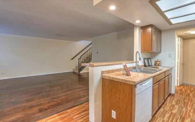 Photo - 3035 Bright Star Dr NW