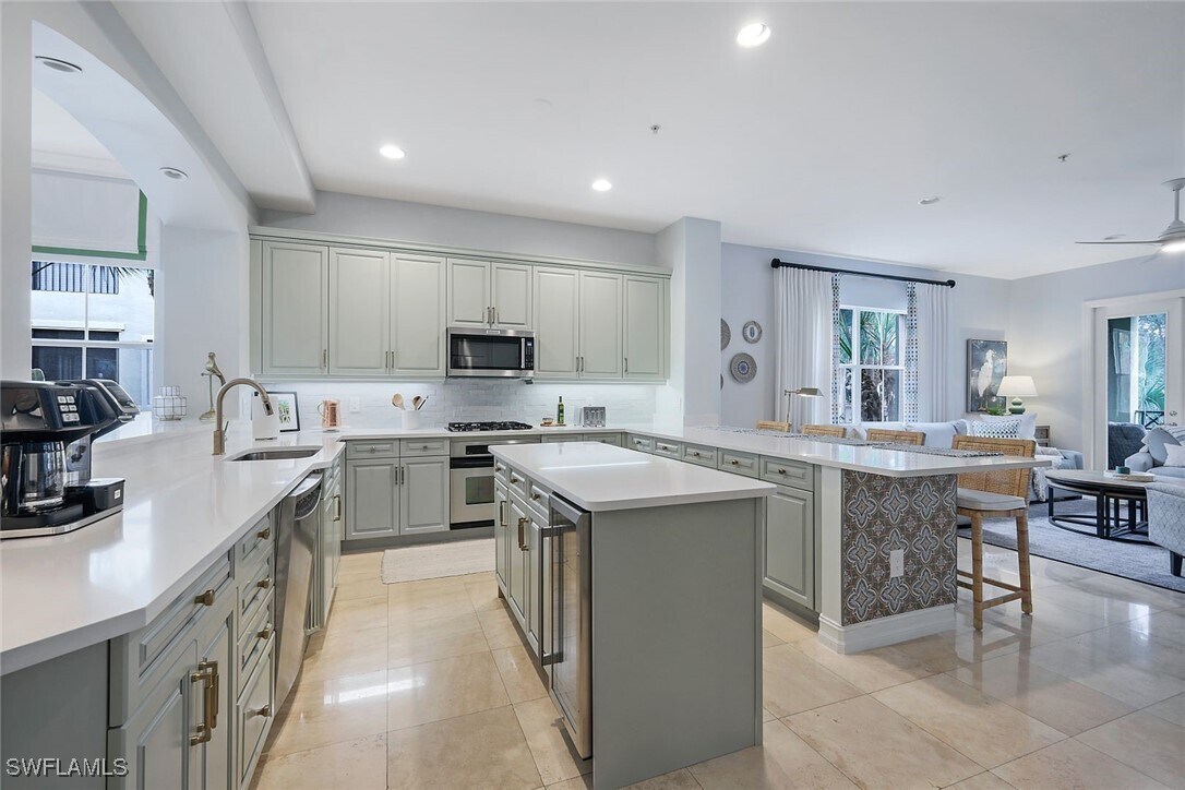 Photo - 2855 Tiburon Blvd E Unidad 102