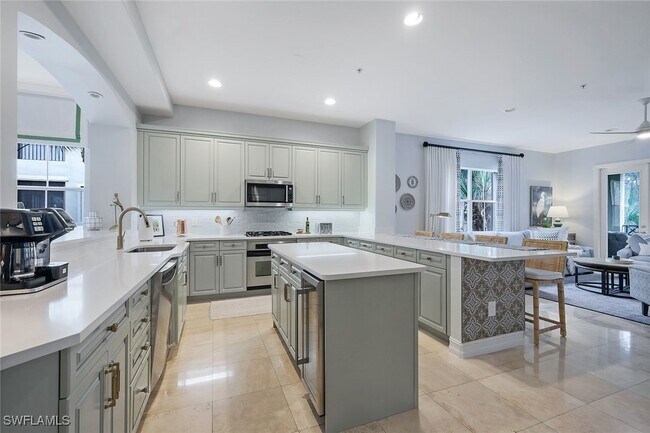 Photo - 2855 Tiburon Blvd E Unidad 102