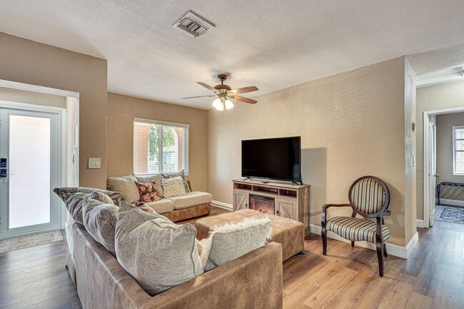 Photo - 2934 NW 66th St Unidad ID1307107P