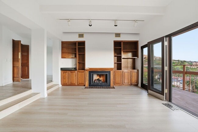 Photo - 320 Kempton Rd