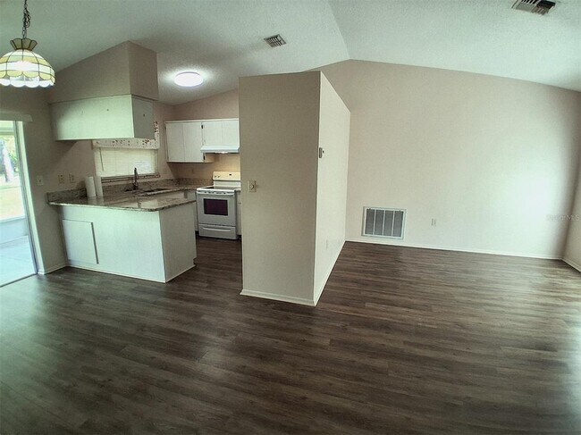 Photo - 13104 Serpentine Dr