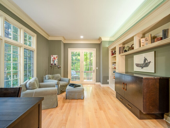 Photo - 4608 Old Grand River Trail NE