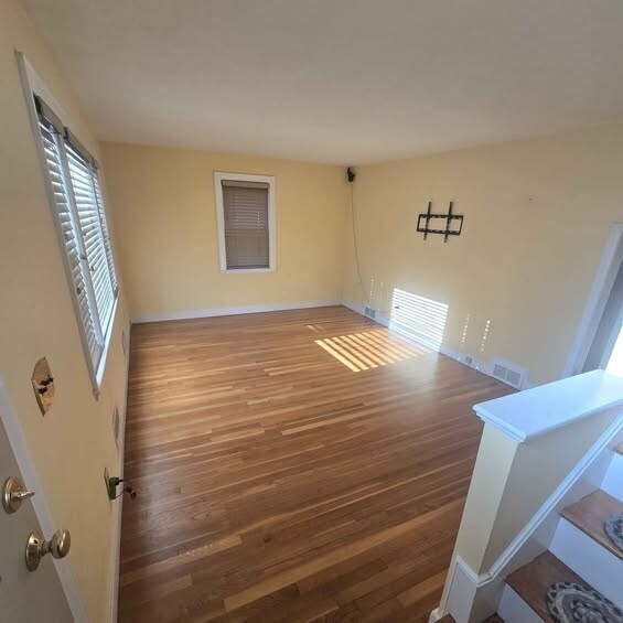 Photo - 37 Charles St