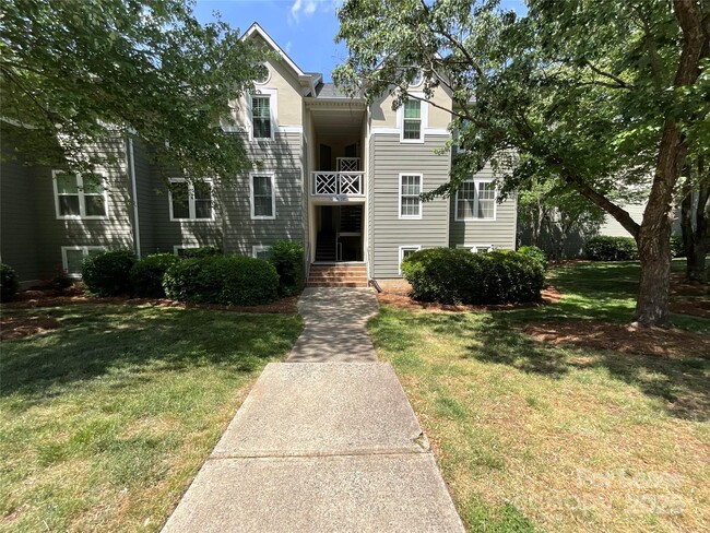 Photo - 19839 Henderson Rd Unidad K Rental