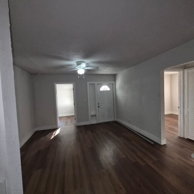 Photo - 5311 NE 10th Ave