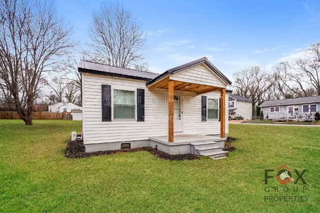 Photo - 502 Hickory Ave