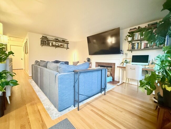 Photo - 5323 N Carlin Springs Rd