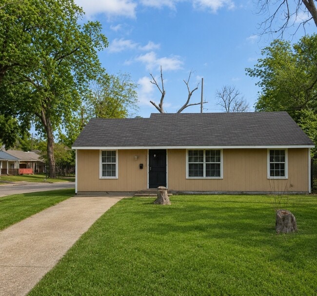 Building Photo - 5803 Southlea St