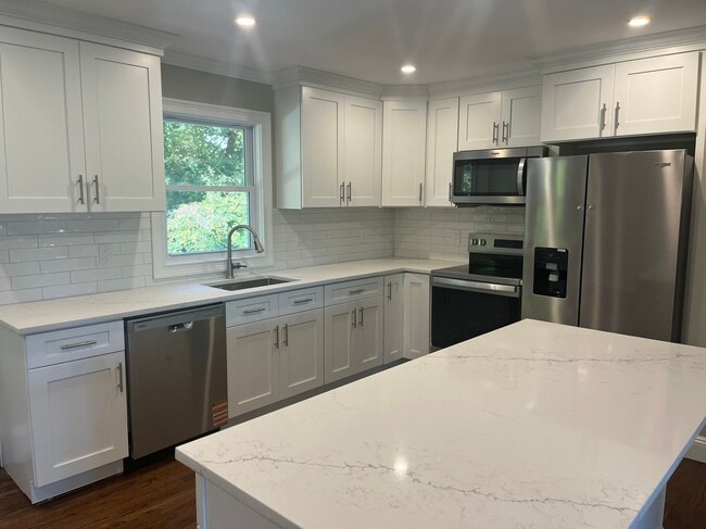 Photo - 26 Hanover Pl