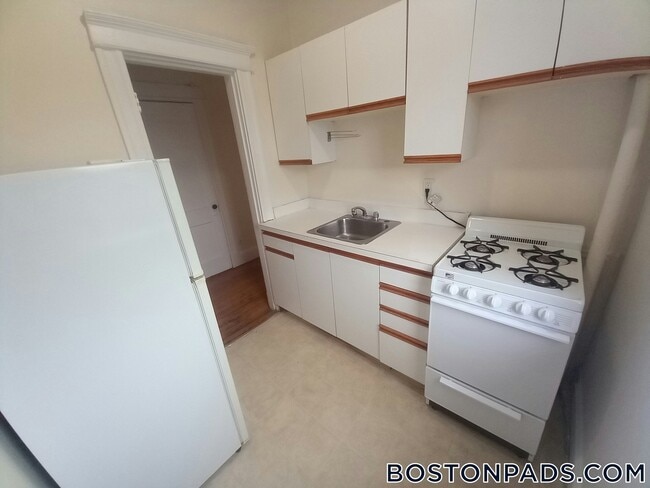 Photo - 1144 Commonwealth Ave Unit 32