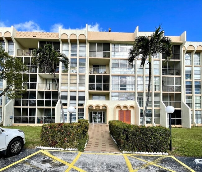 Building Photo - 801 Three Islands Boulevard Unit 214