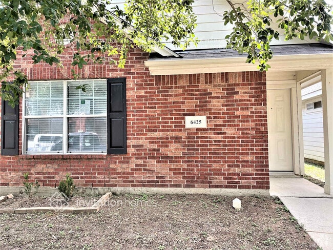 Building Photo - 6425 Mountain Pines Ln Rental