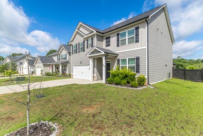 Photo - 200 Harrow Dr