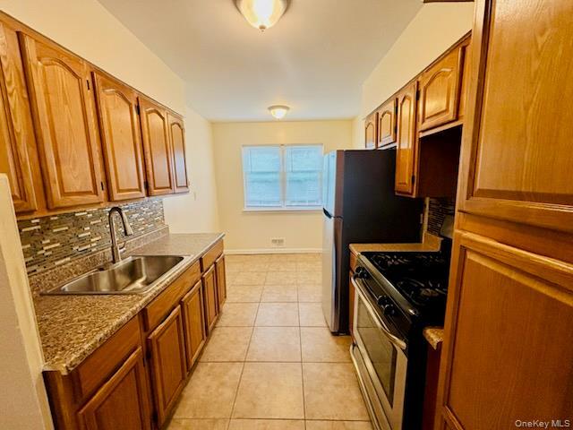 Photo - 235-12 147th Dr