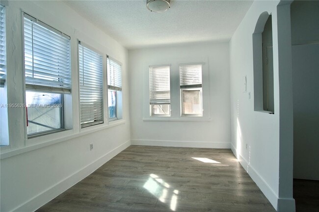 Photo - 501 SW 6th Ct Unit 101