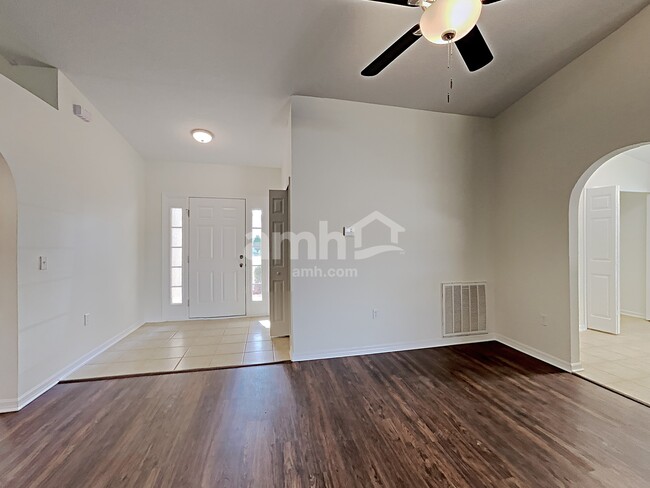 Photo - 5251 Silver Thistle Ln