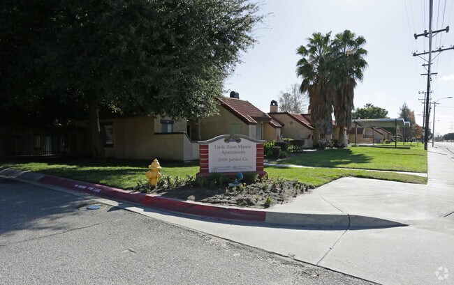 Photo - New Zion Manor