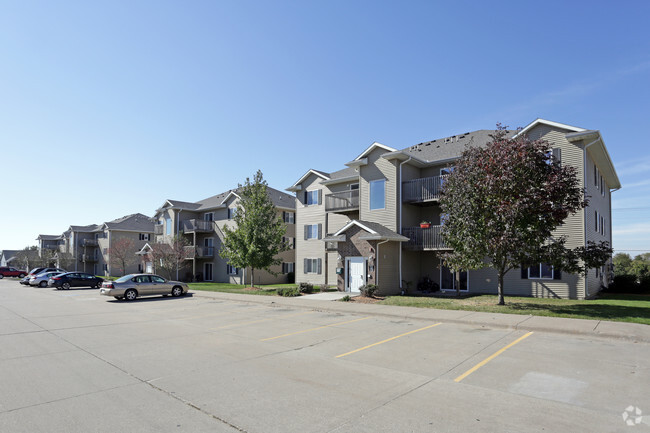 Buildings - River Ridge 2301-2325 University Drive Apartments