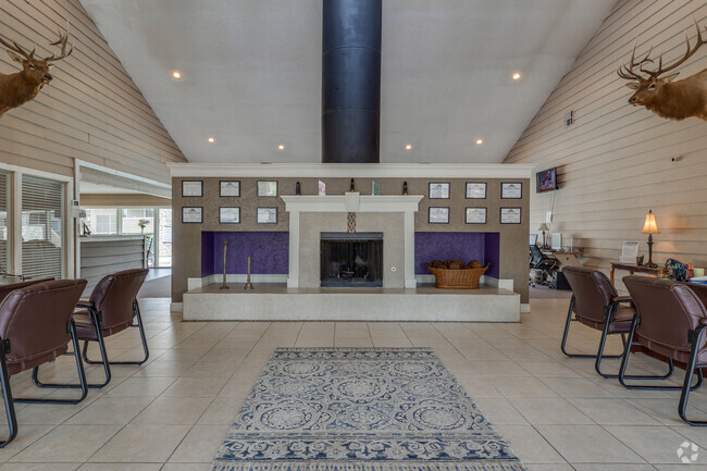 Lobby - Cobblestone Apartments