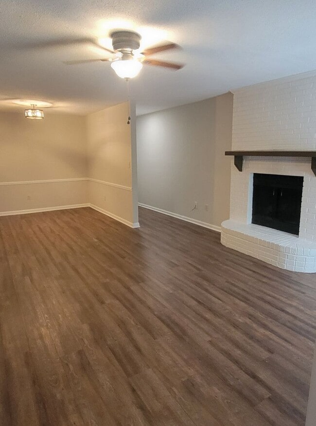 Photo - Adorable UPDATED 2-Bedroom, 2-Bathroom Tow...