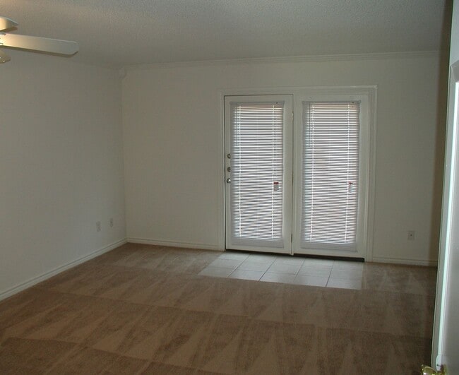 Photo - 4000 Scruggs Dr Unit A